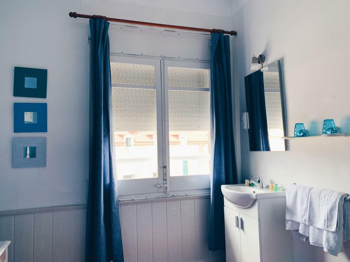 Hostal Portbou Exteriér fotografie