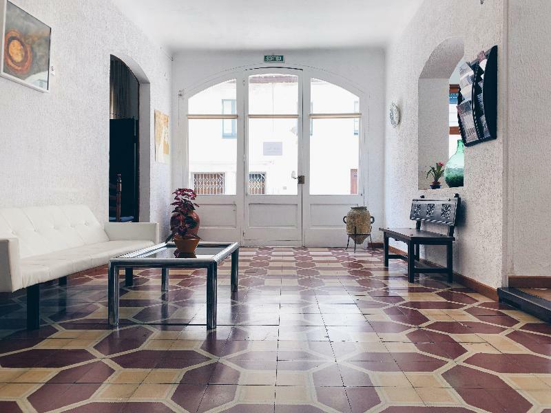 Hostal Portbou Exteriér fotografie
